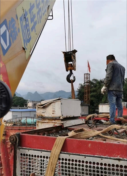 双滦区大件吊装搬运设备常用的施工手势信号解答