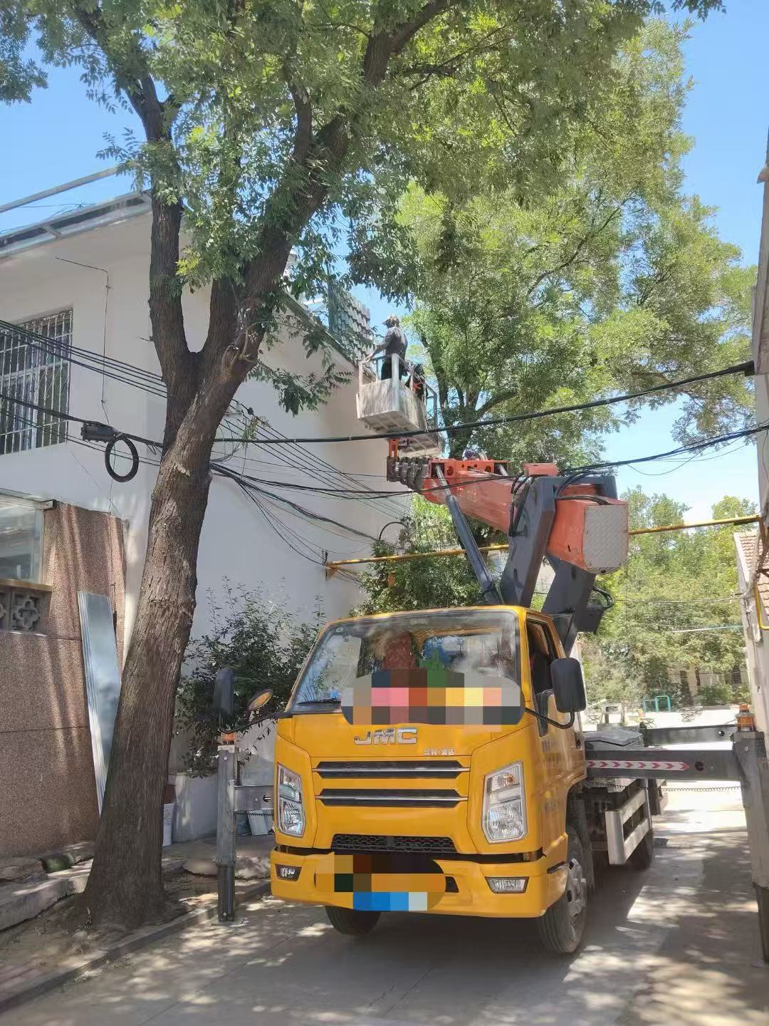 双滦区高空作业车能吊装重物吗？最大承载多少公斤？