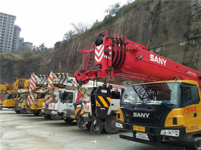 双滦区吊车出租按什么计费？台班费、单次费、里程费怎么算？